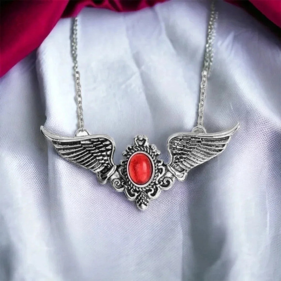 Wing Pendant Bohemian Necklace - Picture 4 of 6